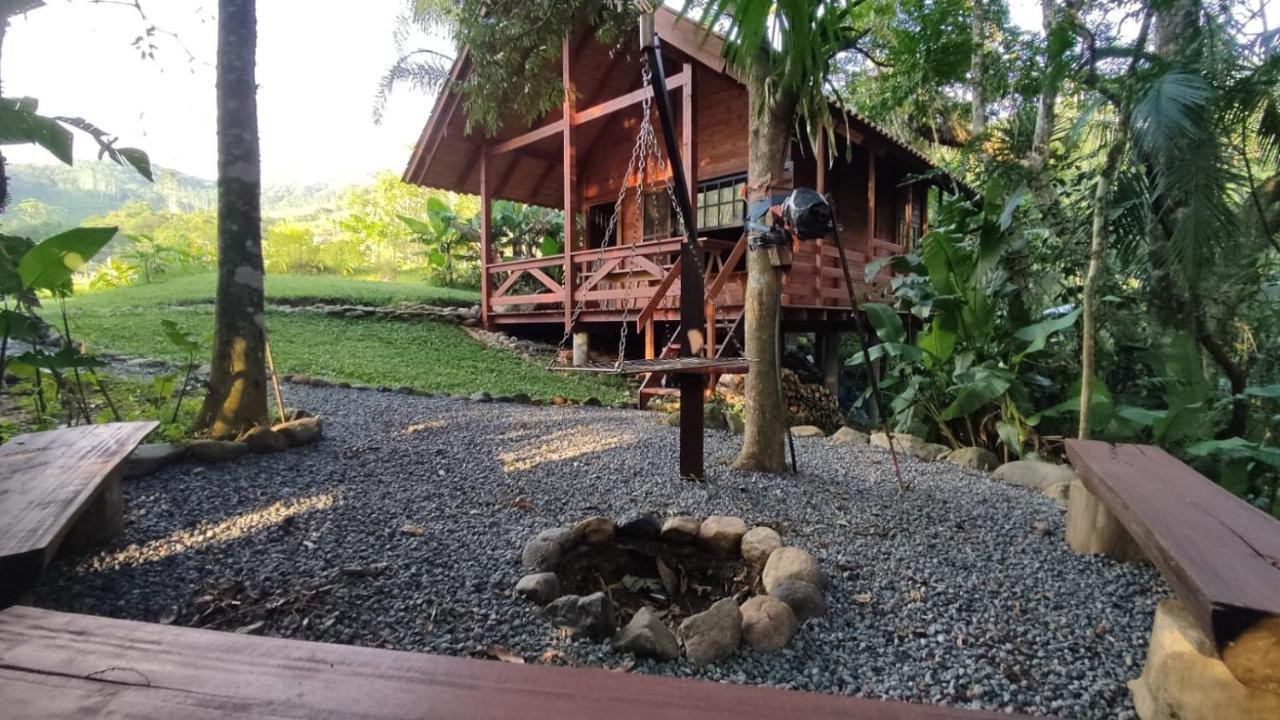 Ada Lodge